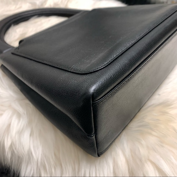 ❌SOLD❌CHANEL vintage black gold caviar leather top handle Kelly bag - Picture 5 of 9